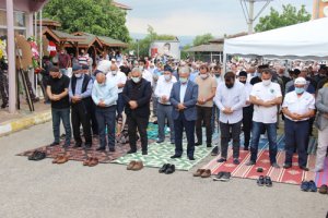 Kocaelispor eski başkanı Hüseyin Üzülmez toprağa verildi