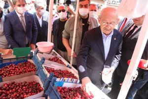 Kılıçdaroğlu, Hereke‘de esnaf ve vatandaşlarla bir araya geldi