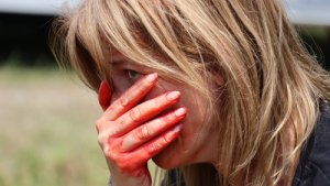 Film gibi tatbikat nefesleri kesti