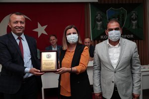 Güneşspor’dan Hürriyet’e amatöre destek plaketi