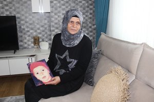 Depremde kaybettiği kızını 21 yıldır arıyor