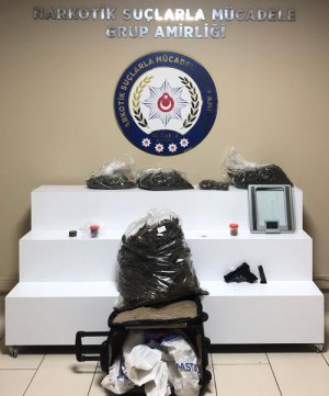 Evin Samanlığından 7 Kilo 78 gram esrar çıktı!