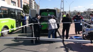 Karşıdan karşıya geçmek isterken canından oldu