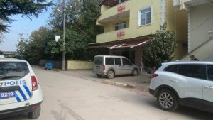 Çatıdan düşen yaşlı adam hayatını kaybetti