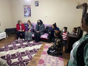 İYİ Parti İzmit Mahalle Ziyaretlerine Devam Ediyor