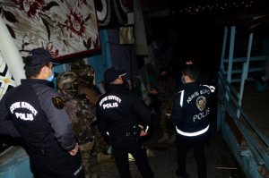 Kocaeli'de aranan şüphelilere polis operasyonu