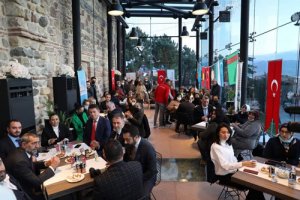 Türk Cumhuriyetlerinin bağımsızlıklarının 30.yılı İzmit'te kutlandı