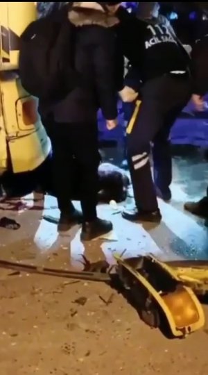 Eşinin kullandığı tırın altında kalmıştı, olay anı güvenlik kamerasında