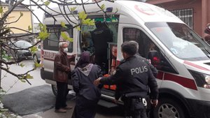 Yangında mahsur kalan 6'sı çocuk 13 kişiyi itfaiye kurtardı