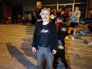 Sporcuları havuzdan çıkartıp tüm takımı diskalifiye ettiler