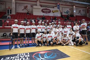 Kocaeli'den yola çıkan 19 bisikletli Samsun’a ulaştı