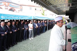 Cumhurbaşkanı Erdoğan, ölen gencin cenazesine katıldı