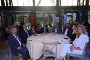 Kocaeli’de Ebeler ve Hemşireler Haftası kutlandı