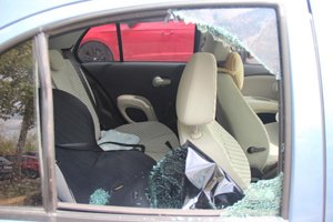  Otomobilini 2 ay önce almıştı, halini görünce şaşkına döndü