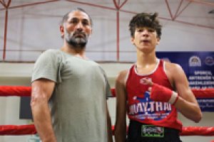  Yüzlerce sporcu yetiştirdi, şimdi kendi çocuklarının antrenörü