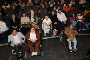 Sanatseverlerle buluştu