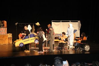 Sanatseverlerle buluştu