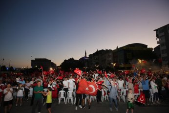 Kent Meydanında çifte bayram coşkusu