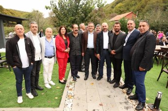 Bir Öğrenci de Sen Okut Geleceğine Işık Tut