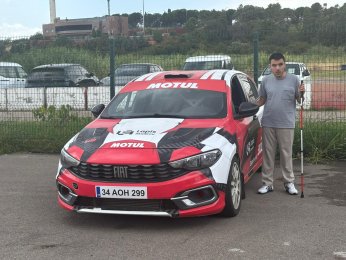 Özel bireyler, yarış pistinde sürüş deneyimi yaşadı