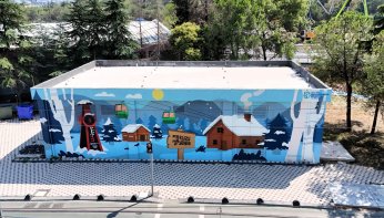 GRİ DUVARLAR RENKLİ SANAT ESERLERİNE DÖNÜŞÜYOR