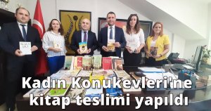 Kadın konukevleri'ne kitap teslimi yapıldı