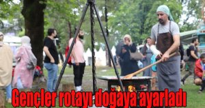 Gençler rotayı doğaya ayarladı, gönüllerince eğlendi