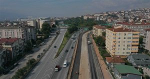 Tramvay hattı çalışmaları D100'de güzergahı değiştiriyor