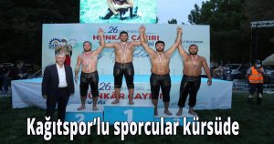 Kağıtspor’lu sporcular kürsüde