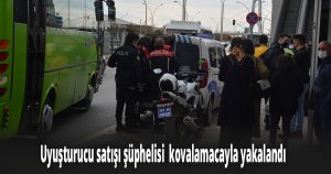 Uyuşturucu satışı şüphelisi kovalamacayla yakalandı