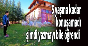 5 yaşına kadar konuşamadı, şimdi yazmayı bile öğrendi