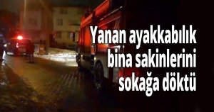 Yanan ayakkabılık bina sakinlerini sokağa döktü