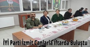 İYİ Parti İzmit Canlarla İftarda Buluştu