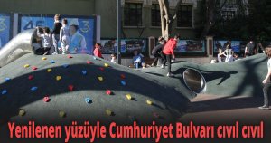 Cumhuriyet Bulvarı cıvıl cıvıl