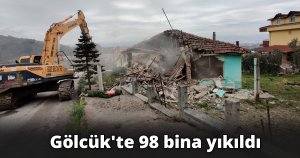 Gölcük'te 98 bina yıkıldı