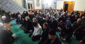 Berat Kandili’nde Camiler Doldu Taştı