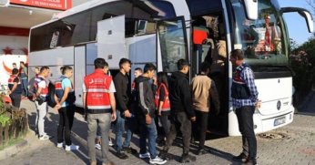 11 Kaçak göçmen sınır dışı edildi