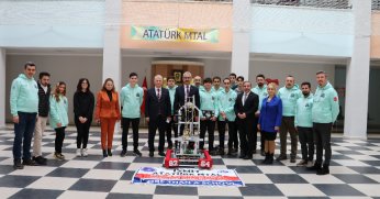 İZMİT ATATÜRK MTAL ROBOT KULÜBÜ KANADA’YA GİDİYOR