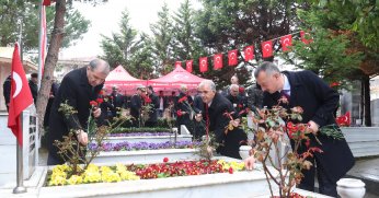 Çanakkale Zaferi'nin yıl dönümünde şehitler unutulmadı