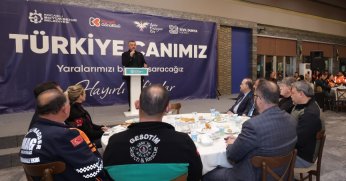 Başkan Büyükakın, arama-kurtarma ekipleriyle iftarda buluştu