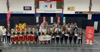 Servetiye Cephesi Anadolu Lisesinden Çifte Başarı