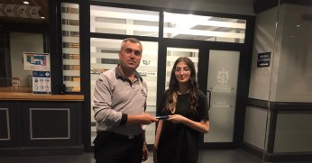 Düşürülen cüzdan ve telefon sahiplerine ulaştırıldı