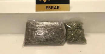 Durdurulan araçtan 1 kilo 200 grma esrar çıktı