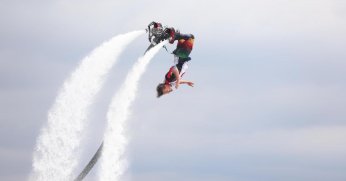 Su jeti ve Flyboard Şampiyonası nefesleri kesti