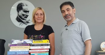 Muhtar Şöhretli’den Şehit Kütüphanesi’ne kitap desteği