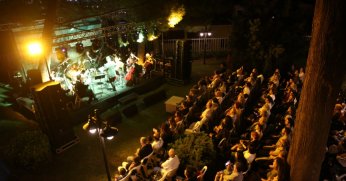 Selim Sırrı Paşa Konağı’ndan doğu-batı tınıları yükseldi