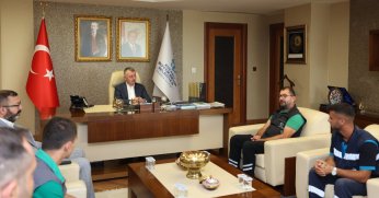 Geçici işçilerin beklediği müjdeli haberi Başkan Büyükakın duyurdu