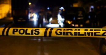 Karısını öldürdü, oğlunu yaraladı, intihar etti