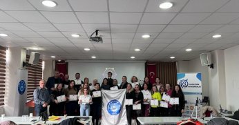 Kocaeli Türk Eğitim-Sen eğitimle ara vermiyor!