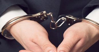 Gölcük'de 3 evi soyan hırsız yakalandı